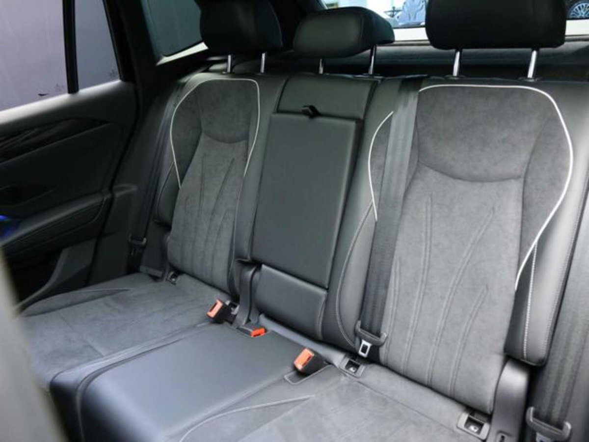 Volkswagen Tiguan 1.5 etsi Elegance 150cv dsg (12)