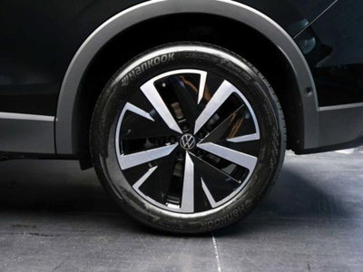 Volkswagen Tiguan 1.5 etsi Elegance 150cv dsg (15)