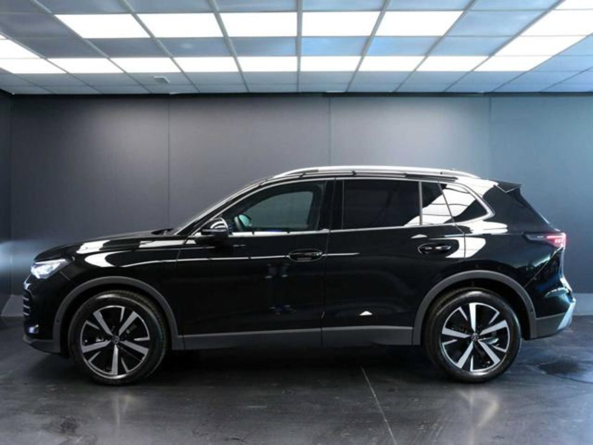 Volkswagen Tiguan 1.5 etsi Elegance 150cv dsg (2)