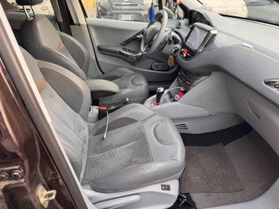 Peugeot 208 e-HDi 92 CV Stop&Start robotizzato 5 porte Active (12)
