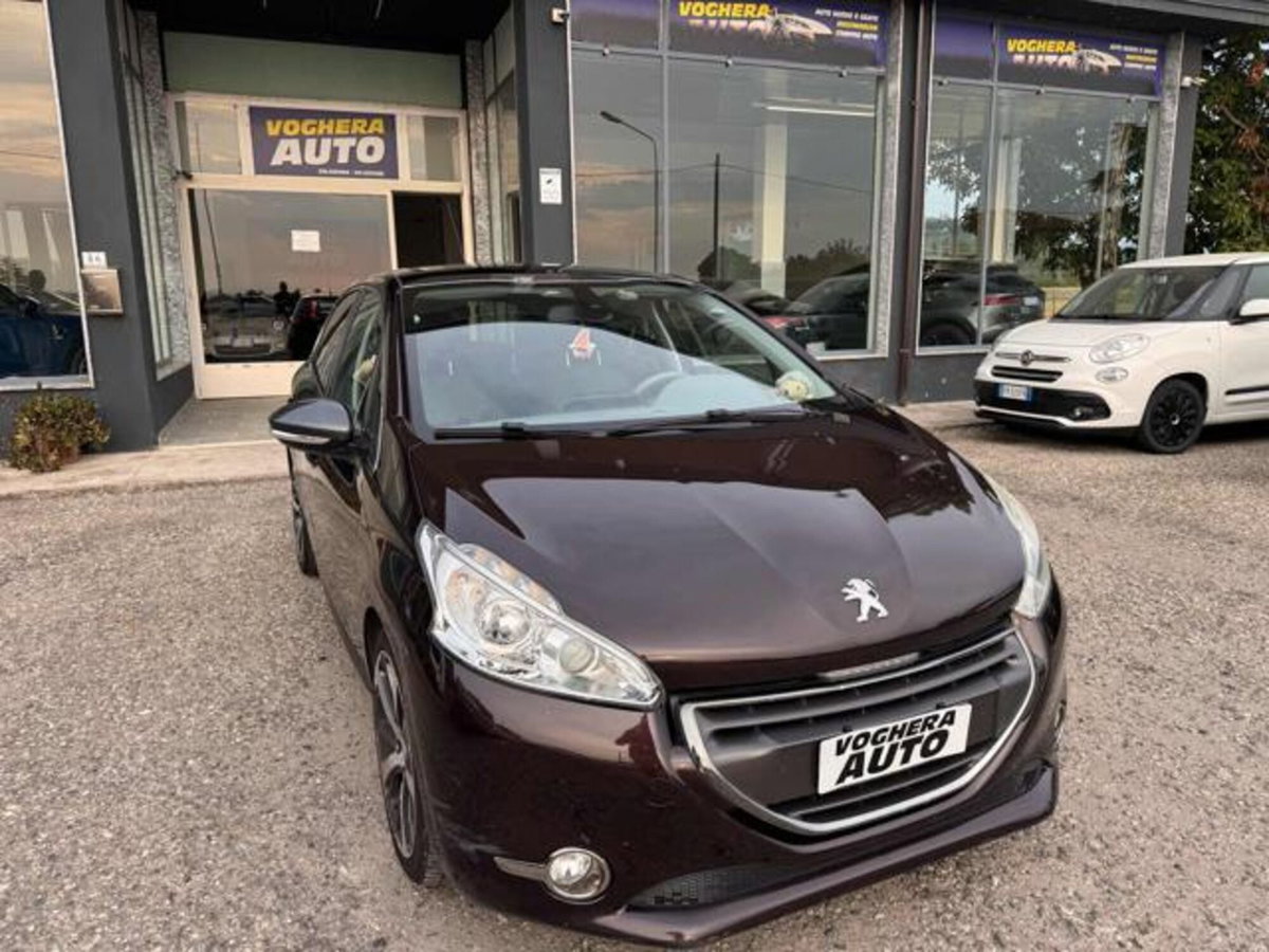 Peugeot 208 e-HDi 92 CV Stop&Start robotizzato 5 porte Active (2)