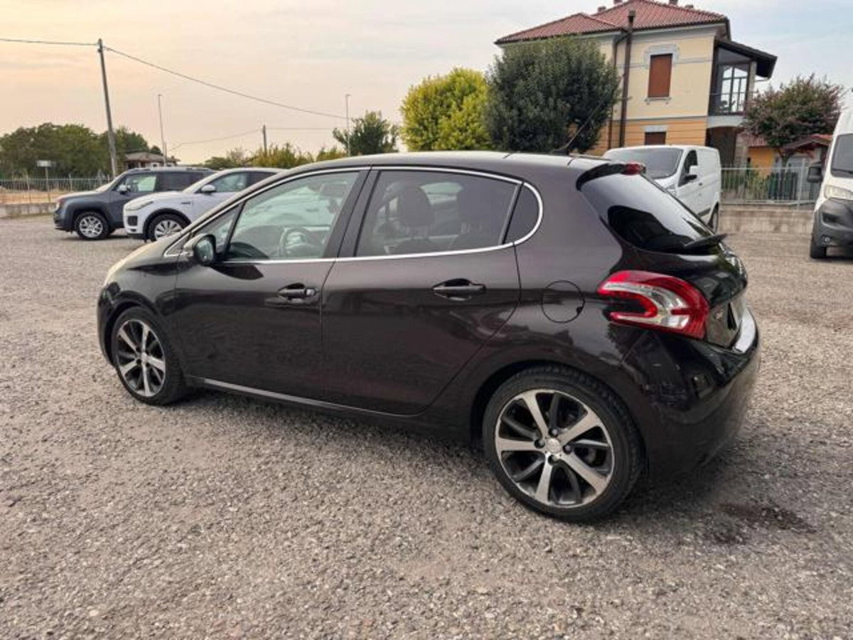 Peugeot 208 e-HDi 92 CV Stop&Start robotizzato 5 porte Active (8)