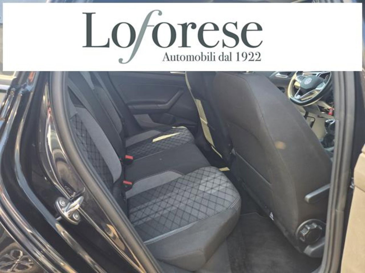 Volkswagen Taigo 1.0 tsi R-Line 115cv (11)