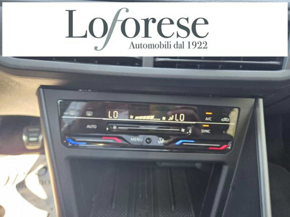 Volkswagen Taigo 1.0 tsi R-Line 115cv (16)