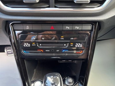 Volkswagen T-Roc 2.0 tdi R-Line 4motion 150cv dsg (20)
