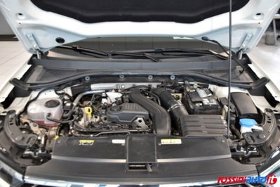 Volkswagen T-Roc 1.5 tsi R-Line dsg (17)
