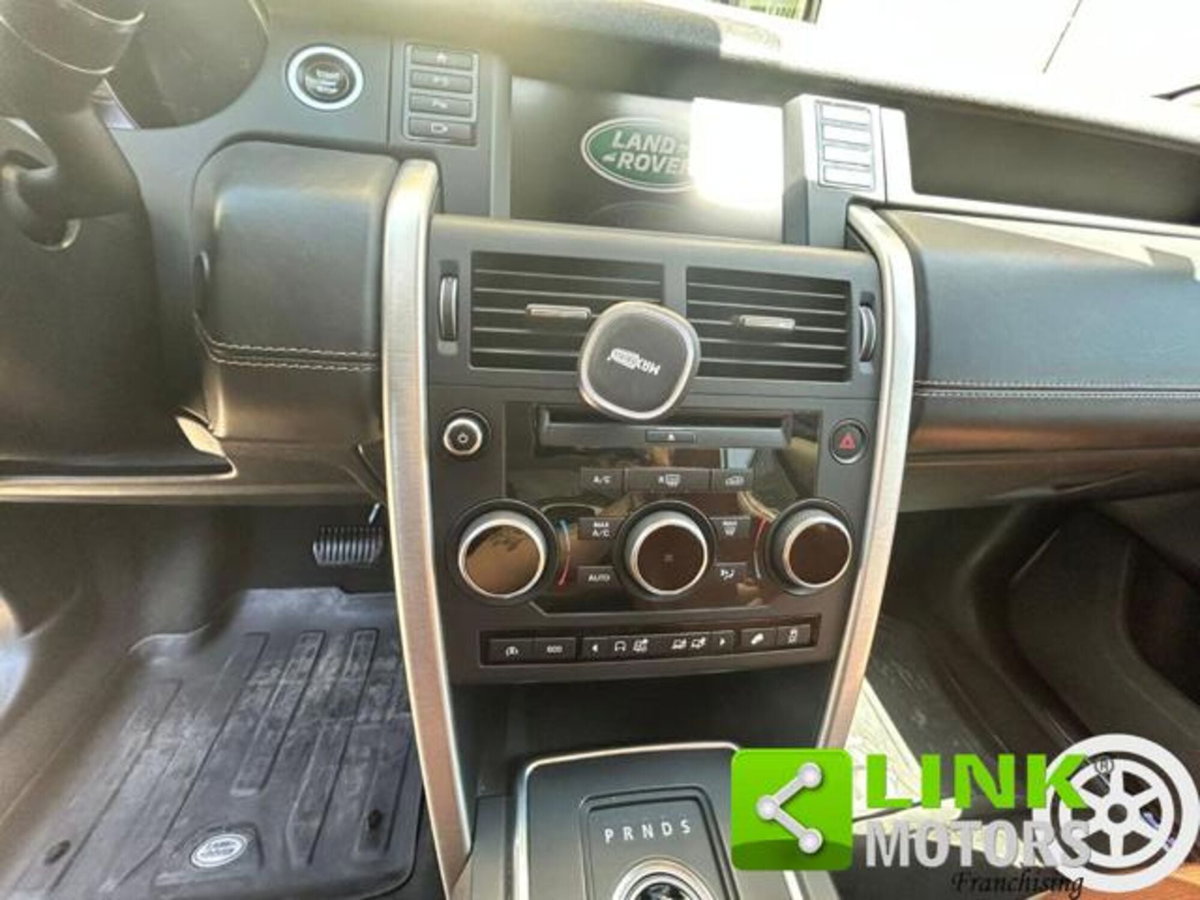 Land Rover Discovery Sport 2.2 SD4 HSE Luxury (12)