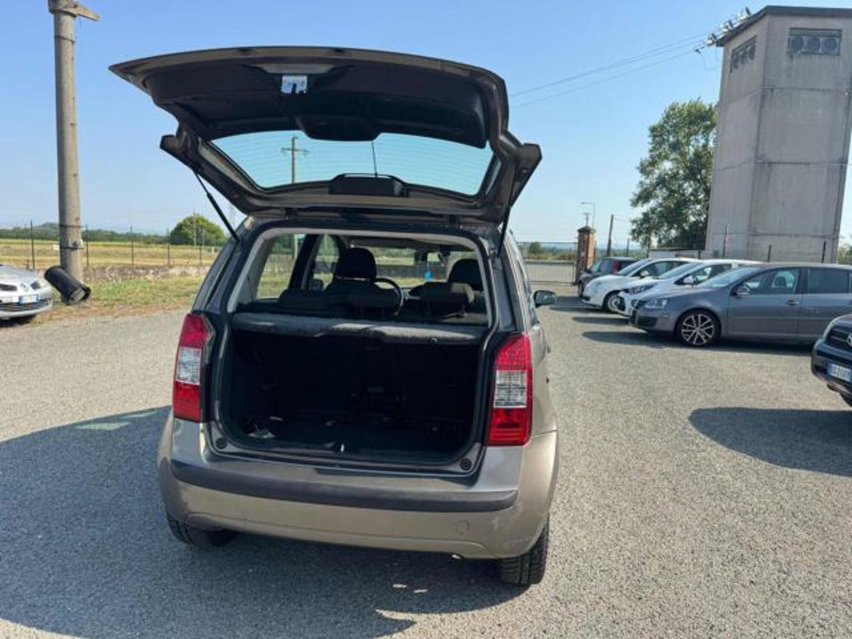 Fiat Idea 1.4 BlackEnergy GPL (8)