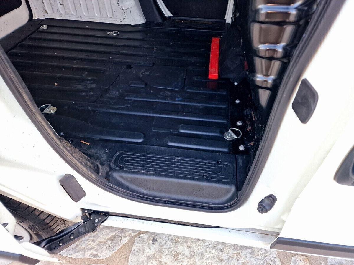 Fiat Fiorino QUBO 1.3 MJT 95CV SX (N1) (11)