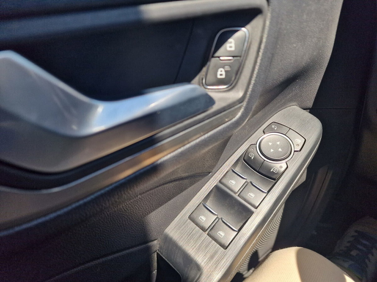 Ford Kuga 1.5 EcoBlue 120 CV 2WD Titanium (13)