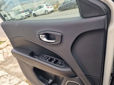 Jeep Compass 2.0 Multijet II aut. 4WD Limited (14)