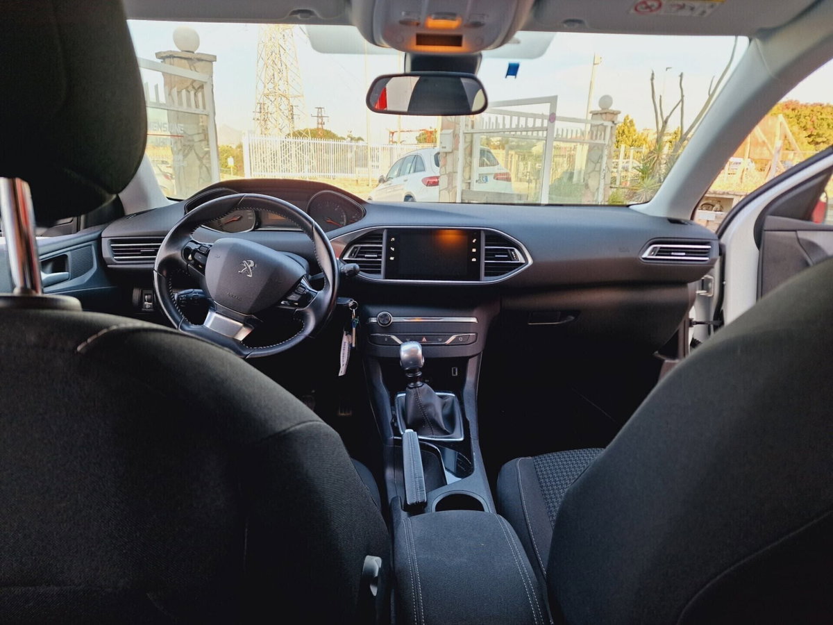 Peugeot 308 SW BlueHDi 130 S&S Business (10)