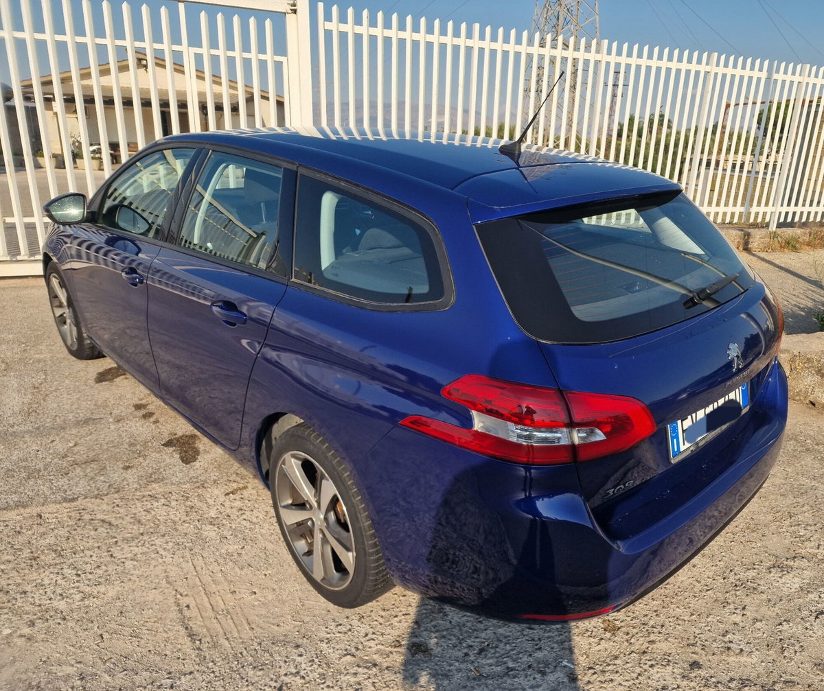Peugeot 308 SW 1.5 bluehdi Business s&s 130cv eat8 (3)