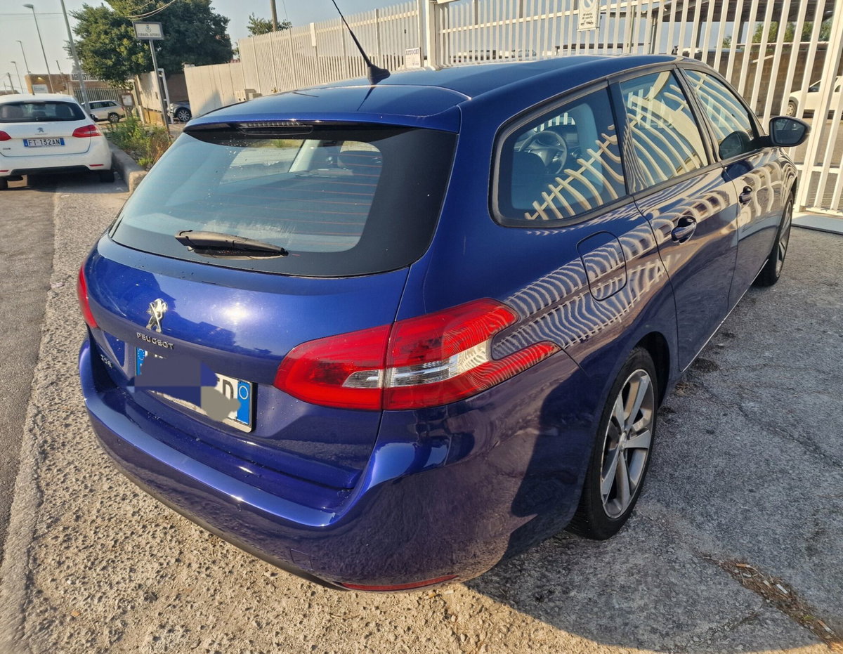 Peugeot 308 SW 1.5 bluehdi Business s&s 130cv eat8 (4)