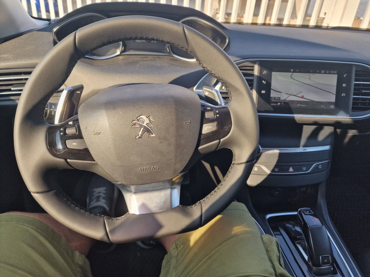 Peugeot 308 SW 1.5 bluehdi Business s&s 130cv eat8 (8)