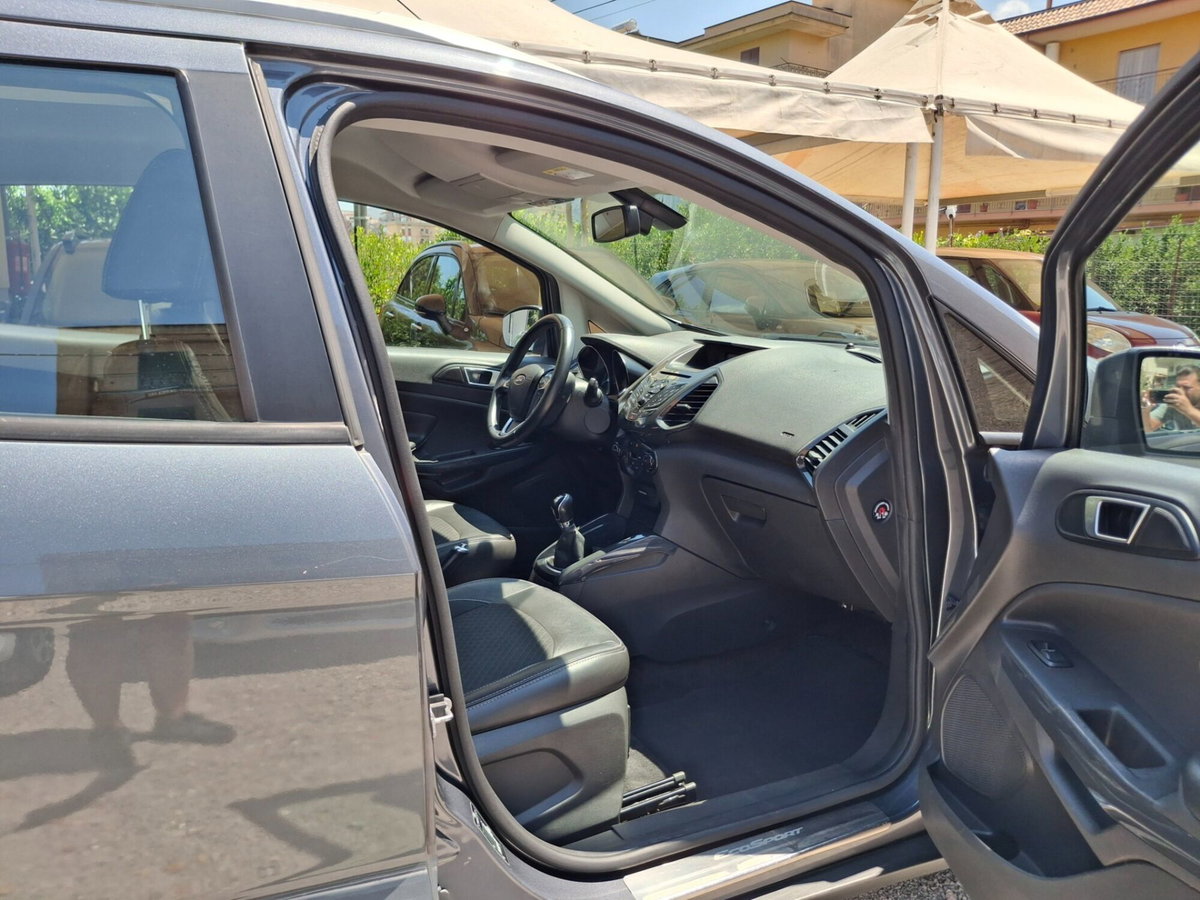 Ford EcoSport 1.5 TDCi 95 CV Titanium S (16)