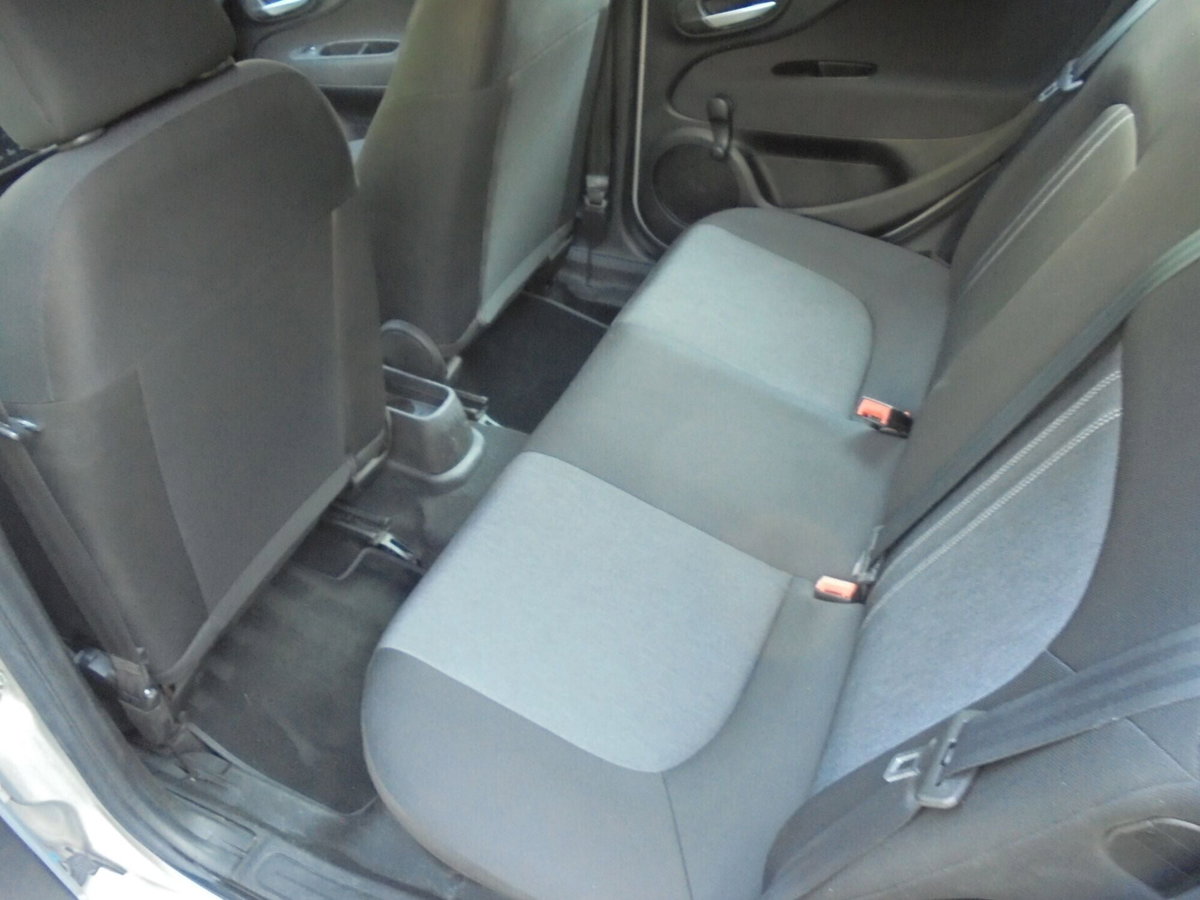 Fiat Punto 1.2 8V 5 porte Street (10)