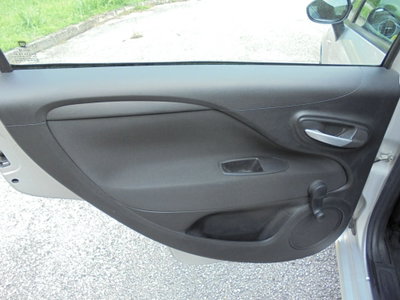 Fiat Punto 1.2 8V 5 porte Street (17)