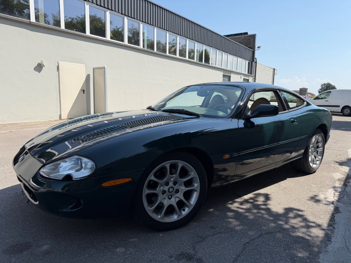 Jaguar XK 5.0 V8 Coupé (3)