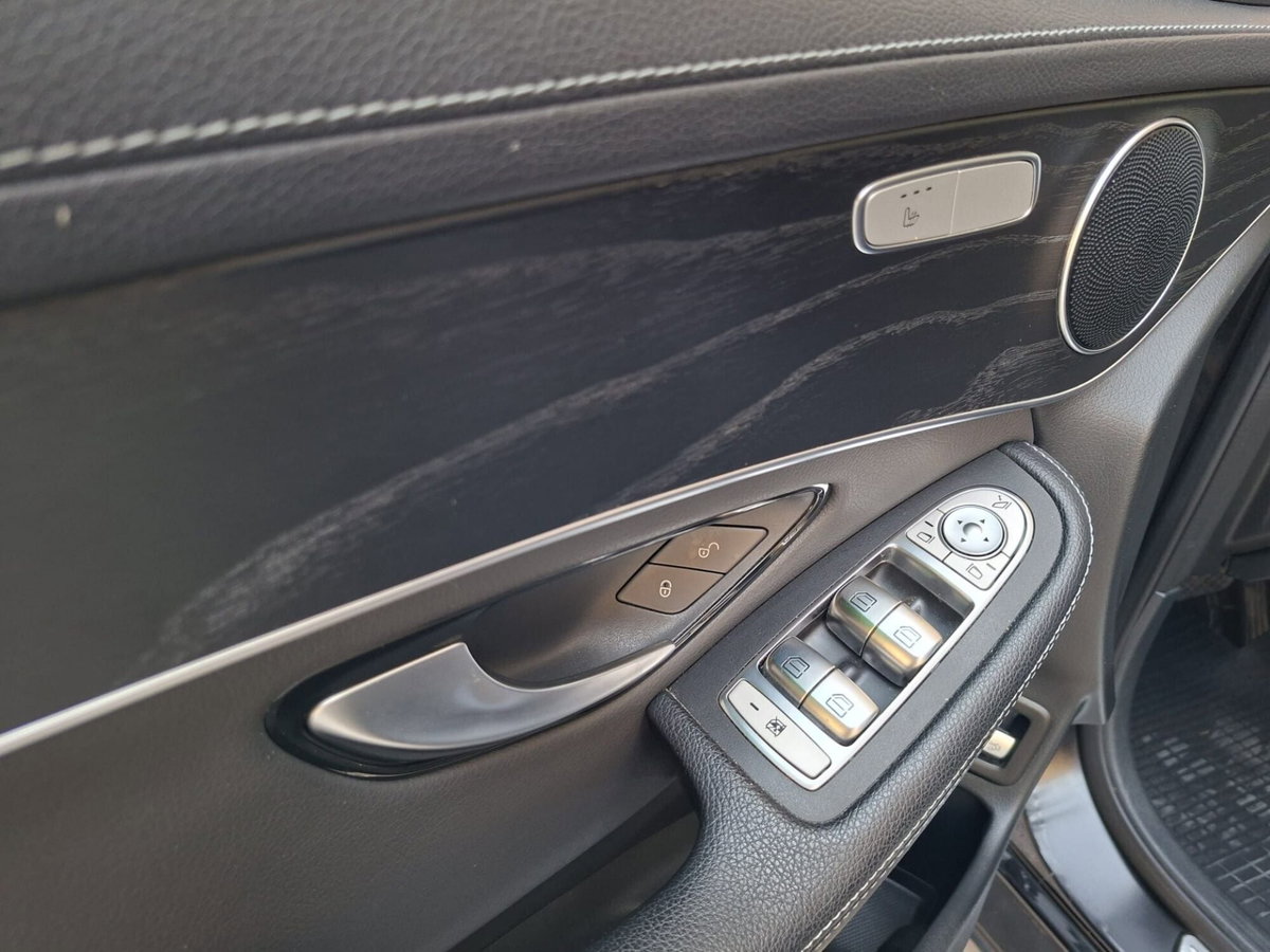 Mercedes-Benz GLC SUV 220 d 4Matic Premium (11)
