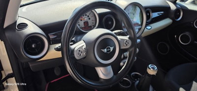 MINI Mini Cabrio 1.6 16V One Chili Cabrio (11)