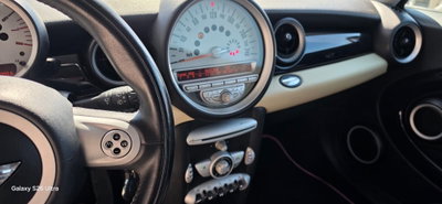 MINI Mini Cabrio 1.6 16V One Chili Cabrio (15)