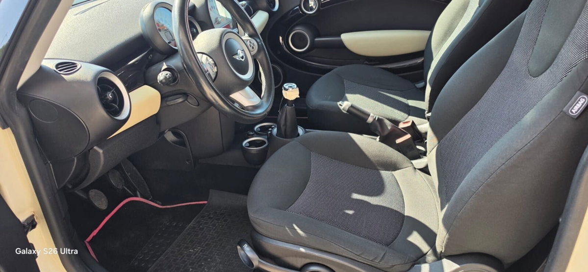 MINI Mini Cabrio 1.6 16V One Chili Cabrio (16)