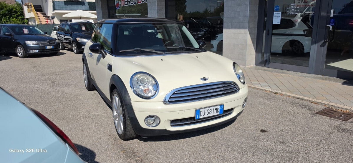 MINI Mini Cabrio 1.6 16V One Chili Cabrio (3)