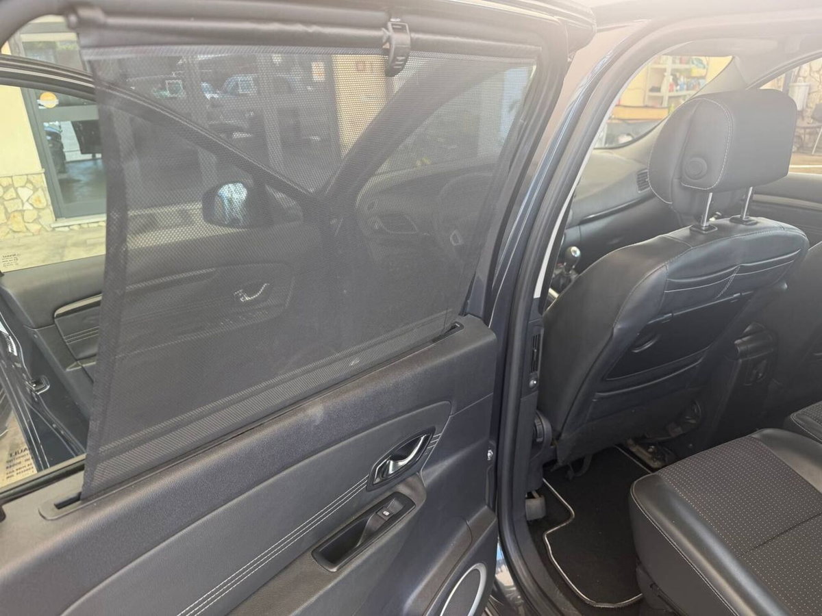 Renault Scenic E-Tech Electric 1.6 dCi 130CV Dynamique (13)