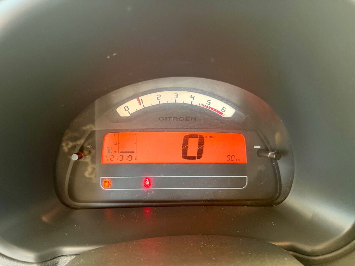 Citroen C3 1.4 HDi 70 White Selection (12)