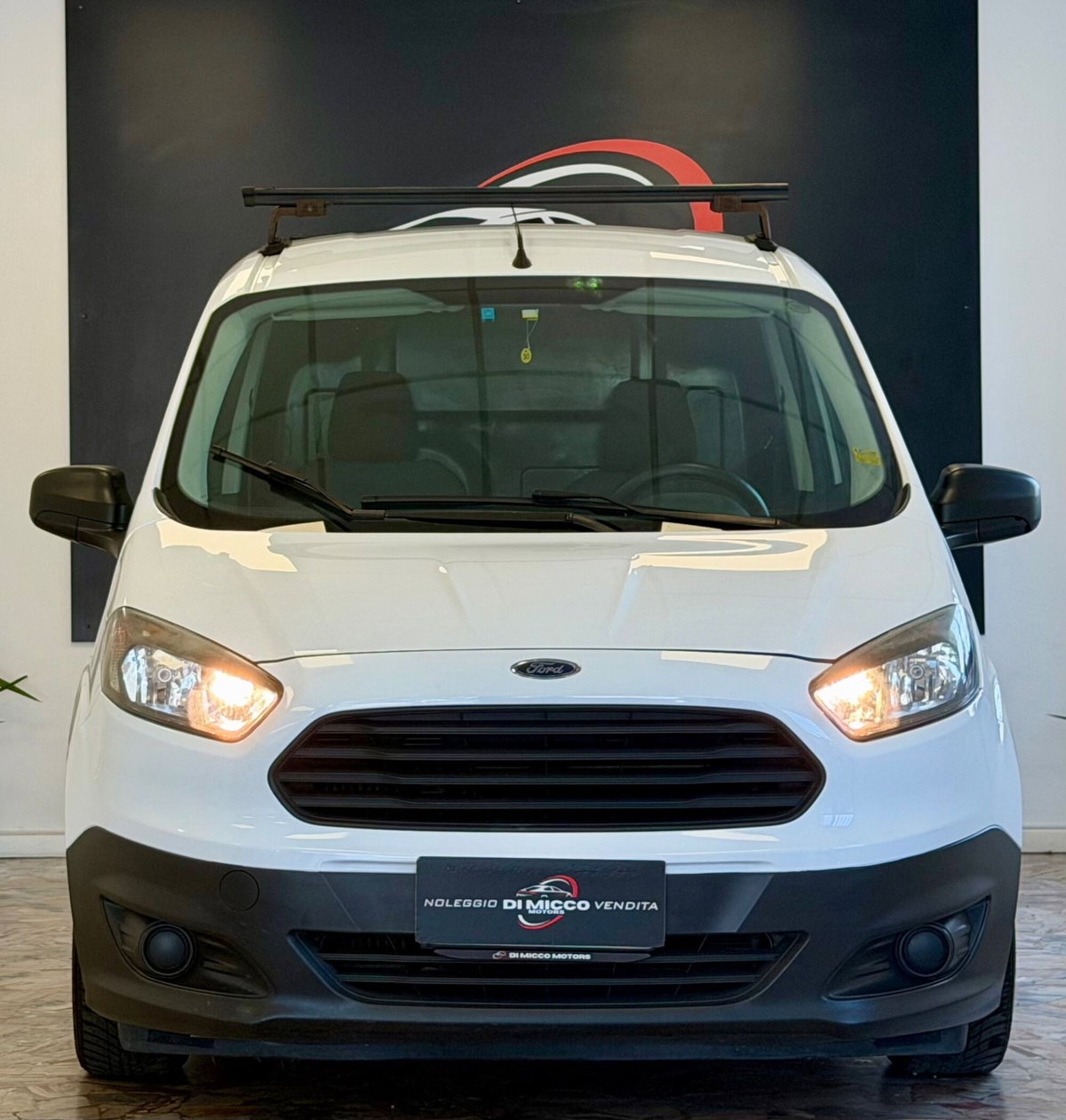 Ford Transit Courier 1.5 TDCi 75CV  Trend (2)