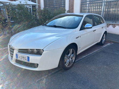 Alfa Romeo 159 SportWagon 2.0 JTDm 136 CV Sportwagon Distinctive (3)