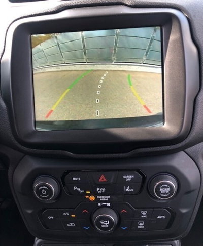 Jeep Renegade 1.3 T4 190CV PHEV 4xe AT6 Limited (11)