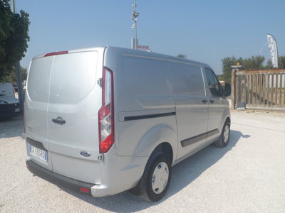 Ford Transit Custom Furgone 340 2.0 EcoBlue 130 PL-DC Furgone Titanium (4)
