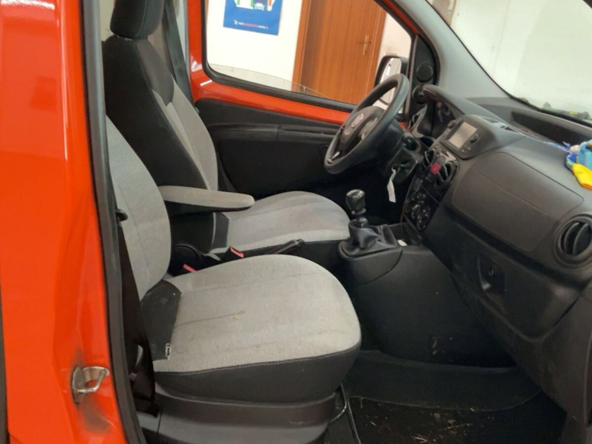 Fiat Qubo 1.4 8V 77 CV Lounge (17)