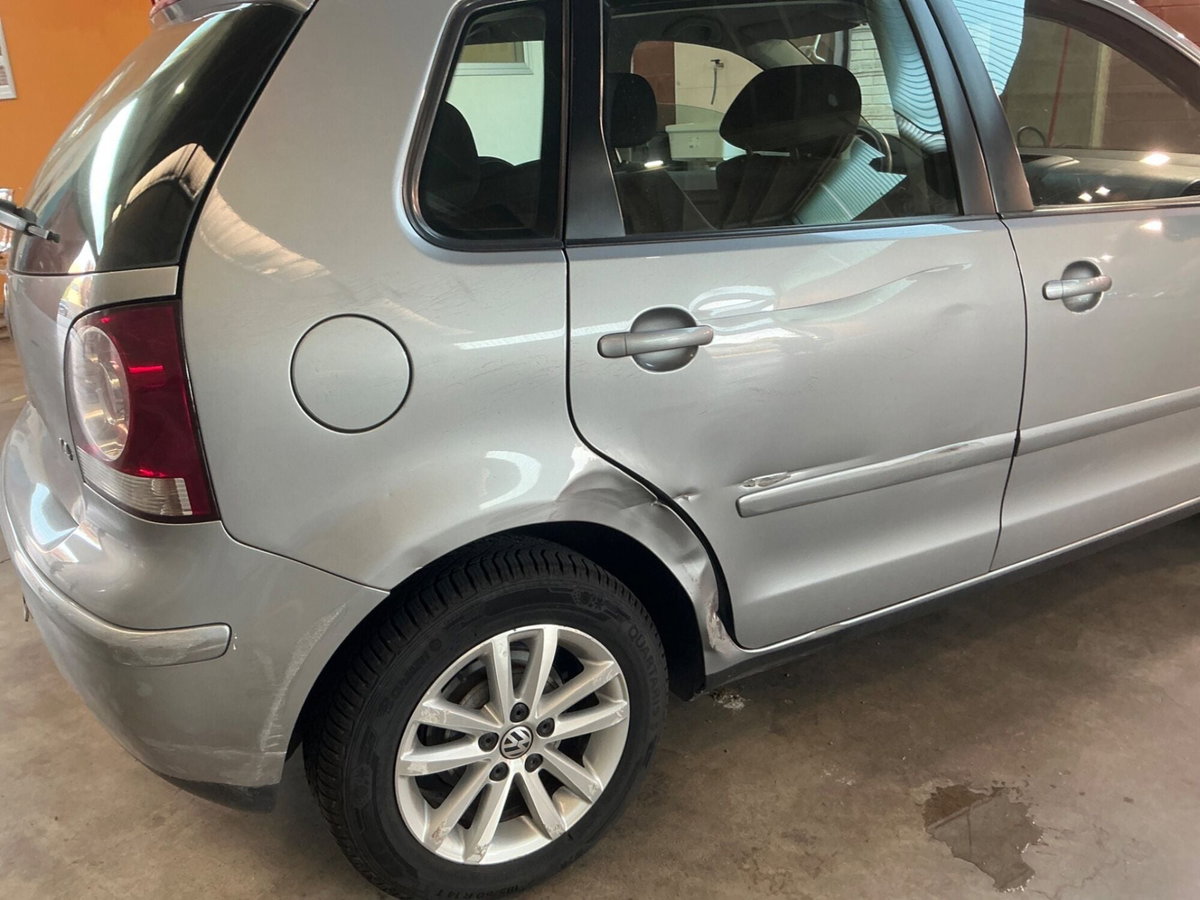Volkswagen Polo 1.4/80CV 16V 5p. Comfortline (6)
