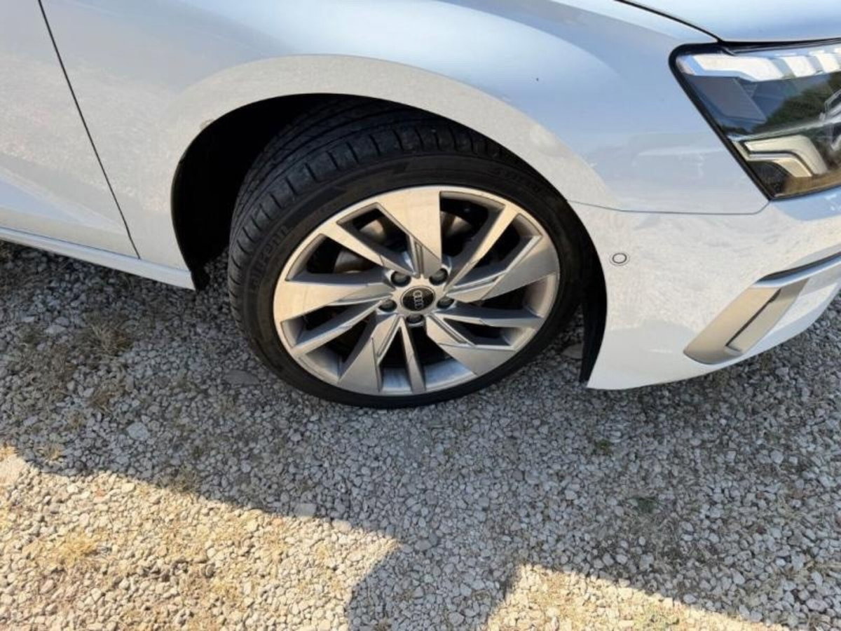 Audi A3 Sportback 30 g-tron S tronic Business Advanced (16)