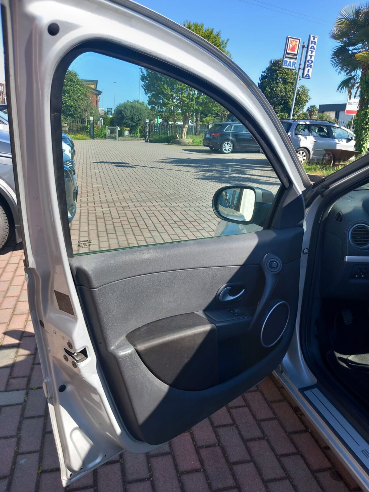 Renault Clio 1.2 16V 5 porte Confort (11)