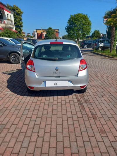 Renault Clio 1.2 16V 5 porte Confort (2)