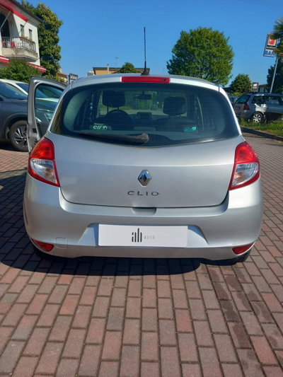 Renault Clio 1.2 16V 5 porte Confort (3)