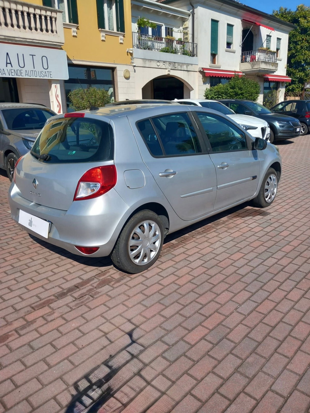 Renault Clio 1.2 16V 5 porte Confort (4)