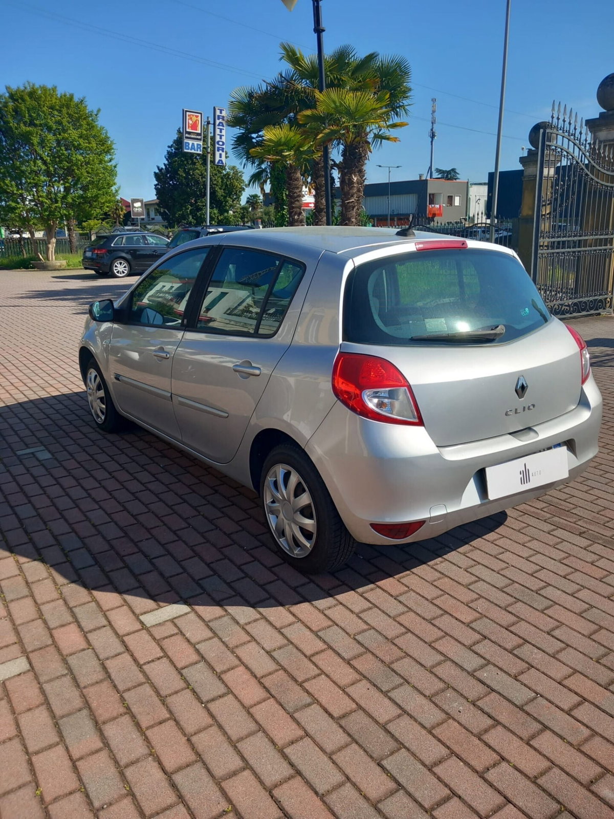 Renault Clio 1.2 16V 5 porte Confort (8)