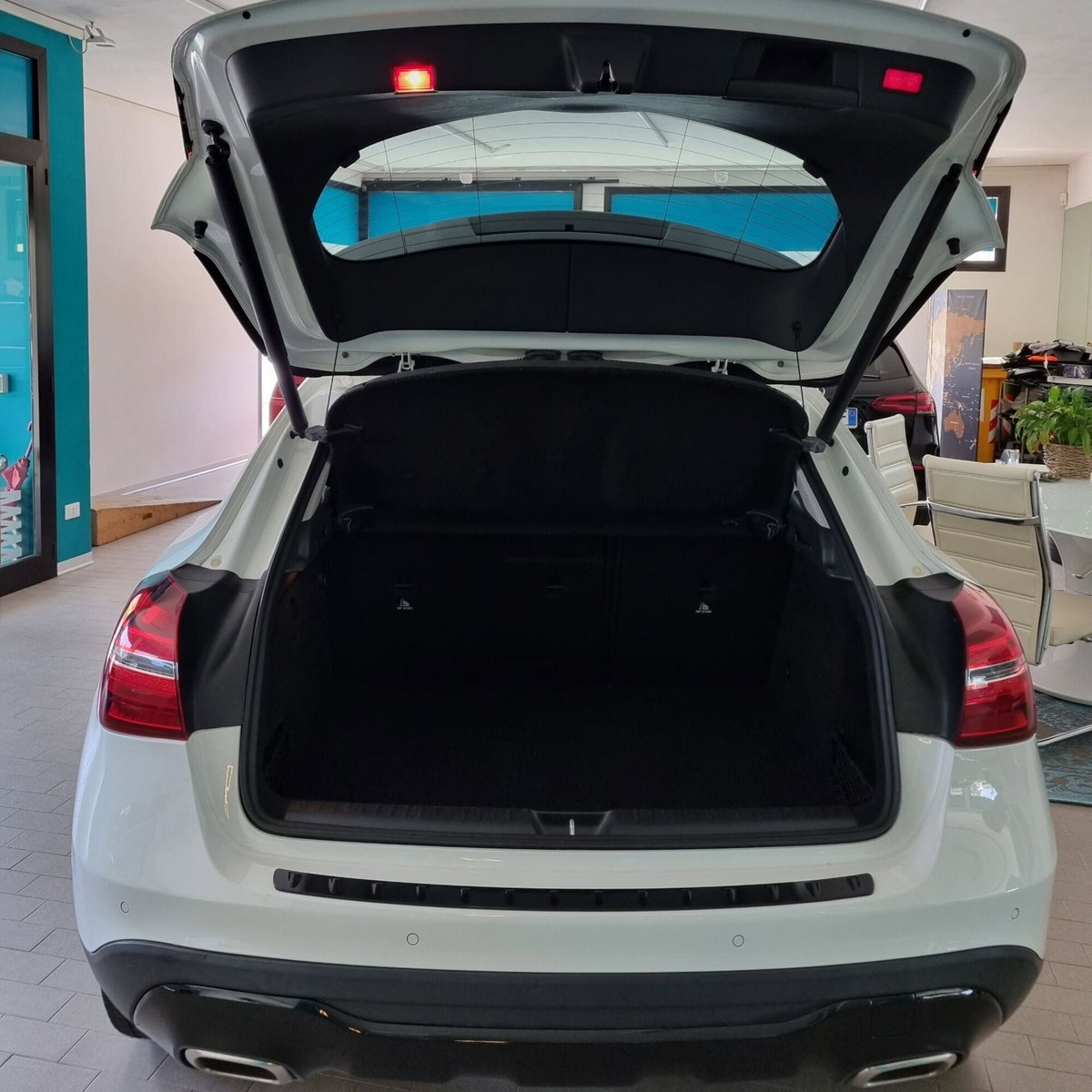 Mercedes-Benz GLA SUV 180 d Executive (15)