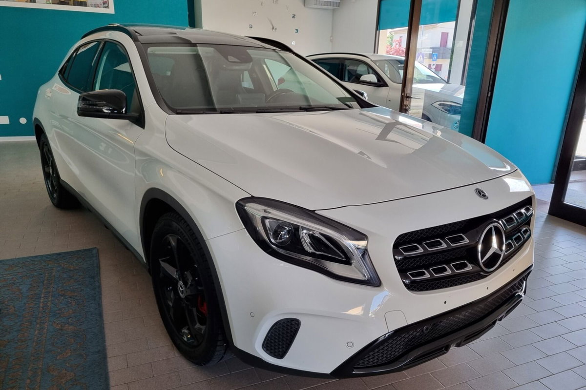 Mercedes-Benz GLA SUV 180 d Executive (6)