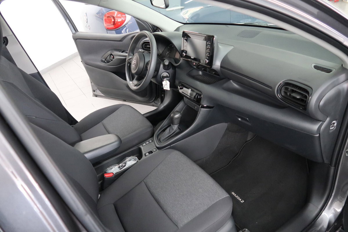Mazda Mazda2 Hybrid 1.5 VVT e-CVT Full Hybrid Electric Select (8)