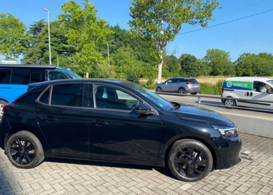 Opel Corsa 1.2 100 CV GS Line (3)