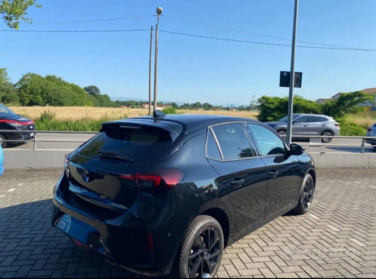 Opel Corsa 1.2 100 CV GS Line (5)
