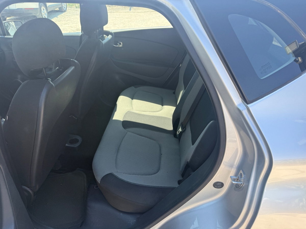 Renault Captur 1.5 dCi 8V 90 CV Start&Stop Energy R-Link (17)