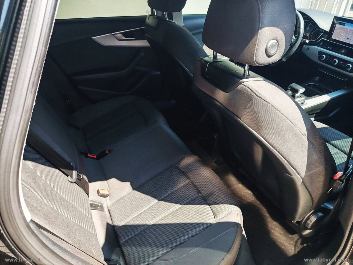 Audi A4 Avant 40 TDI quattro S tronic S line edition (15)