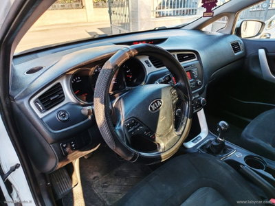 Kia Ceed 1.4 MPi GPL 5p. Pure (10)
